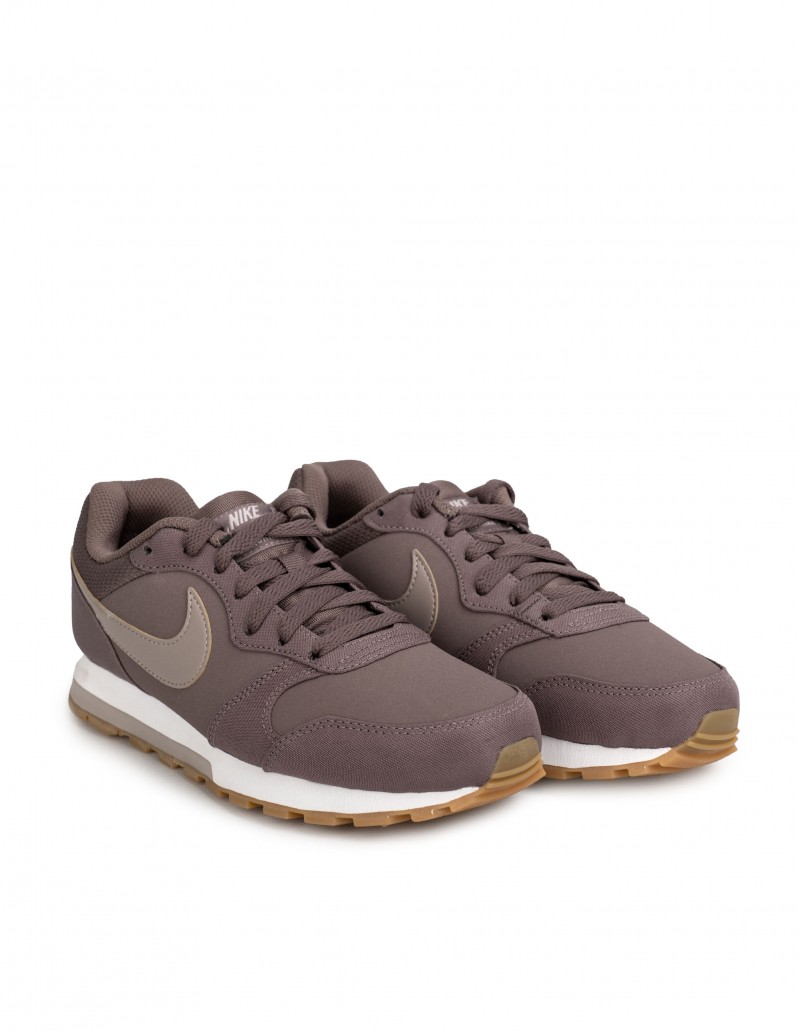 NIKE MD Runner 2 SE Mujer Morado Claro