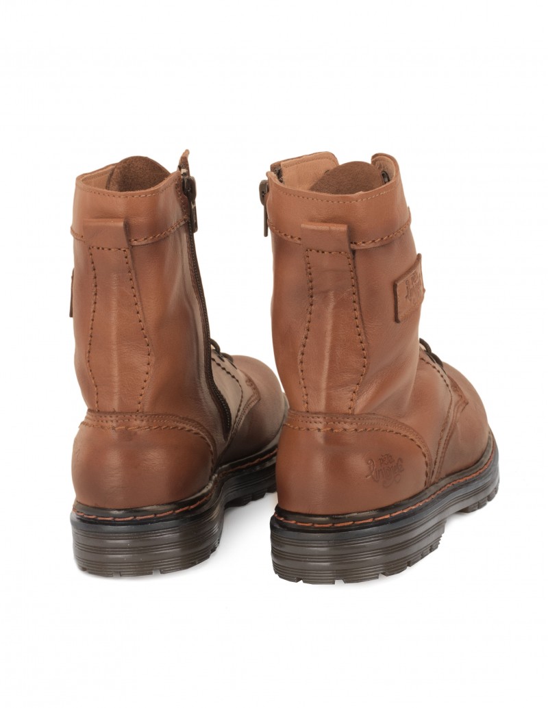 botas marrones tipo militar