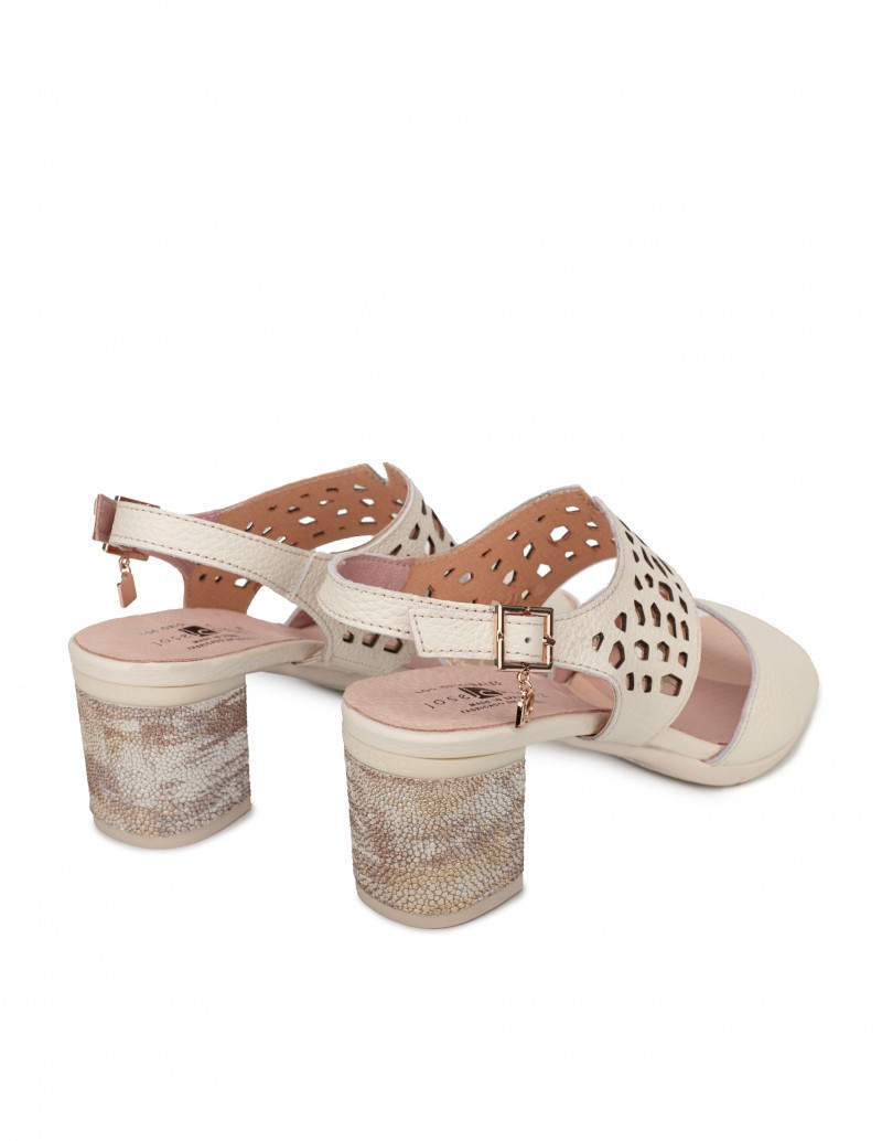 Sandalias Beige Tacón Ancho - PERA LIMONERA
