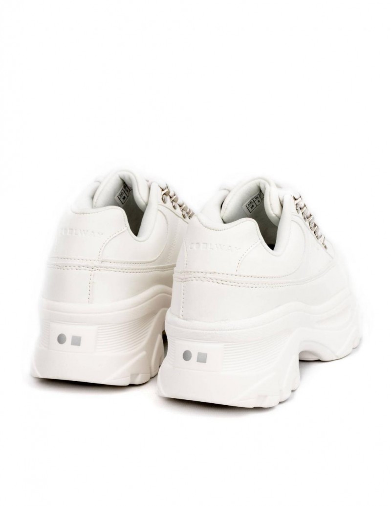 Chunky Sneakers Enganches Metalicos COOLWAY Blanco