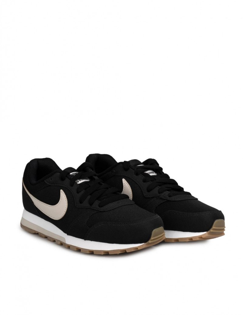 NIKE MD Runner 2 SE Negras