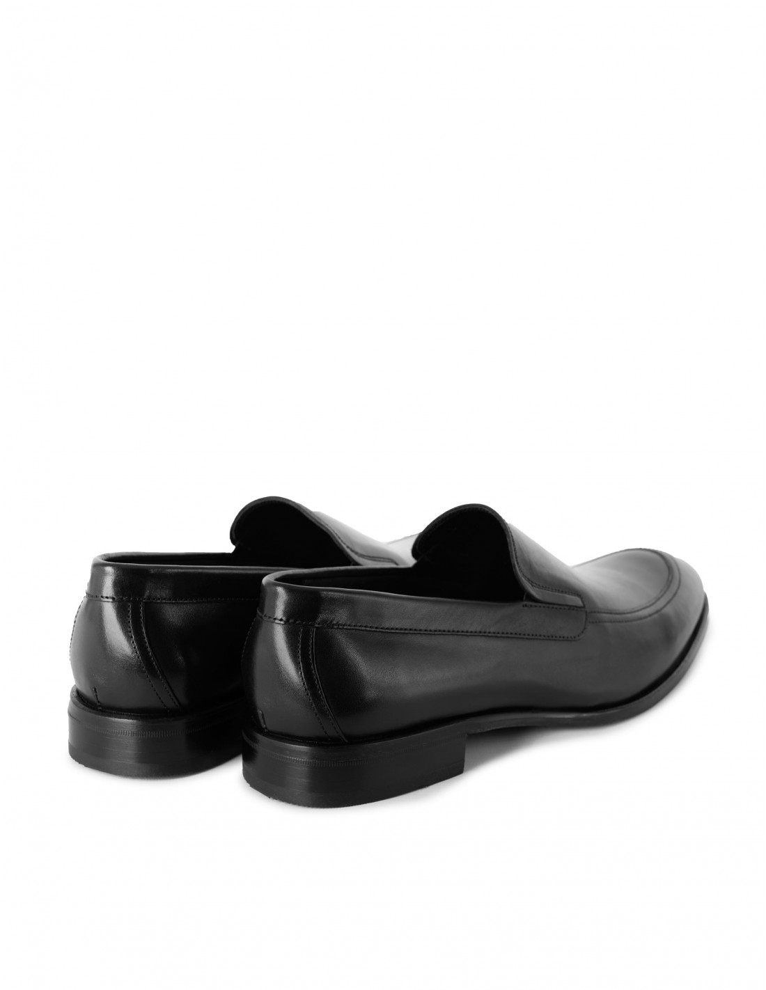 Zapato de vestir sin cordón negro