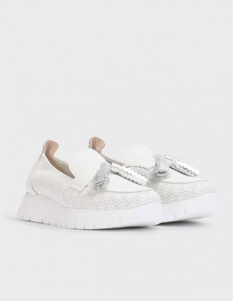 WONDERS Mocasines Borlas Piel Blancos 2