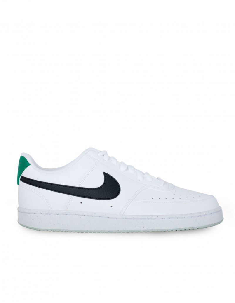 Zapatillas NIKE Court Vision Low Next Nature Blancas Trasera Verde