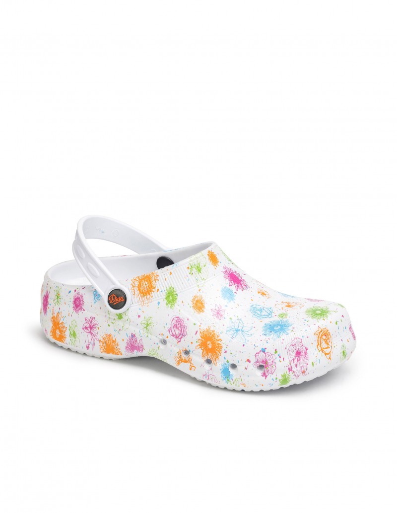 Zuecos sanitarios blancos con flores 2