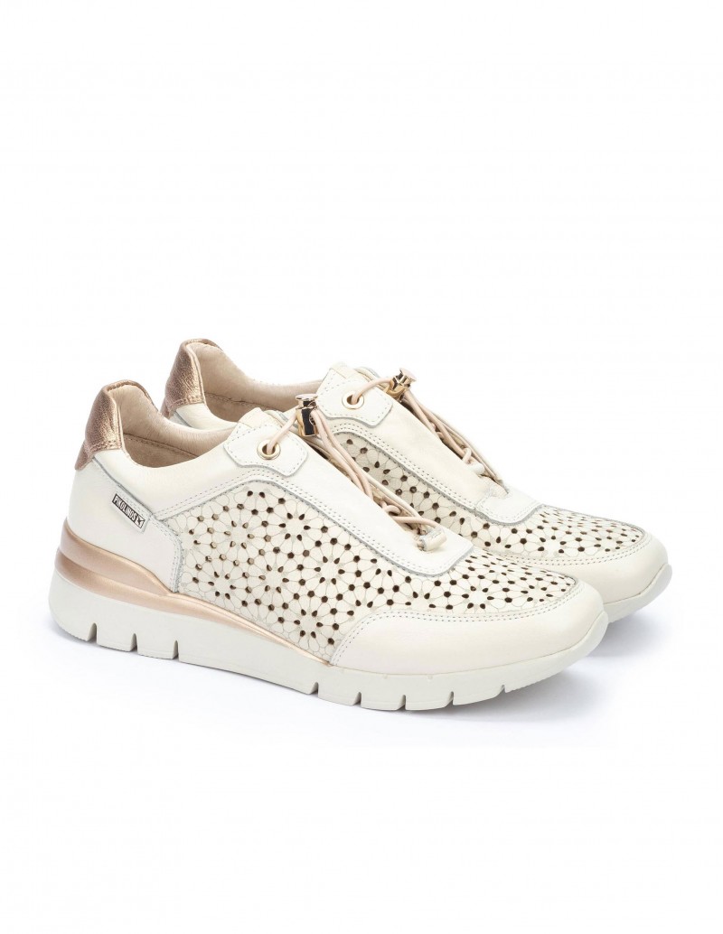 Zapatillas Pikolinos beige claro con detalles metalizados mujer 2