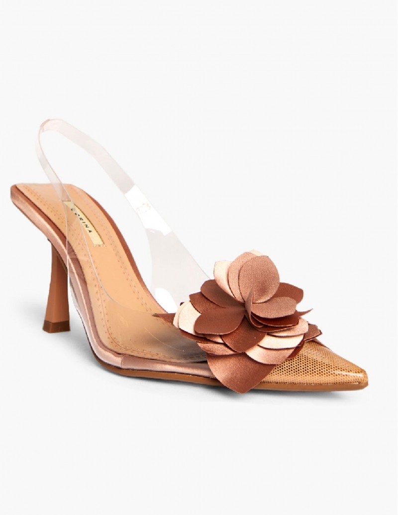 Zapatos de tacón nude con flor y vinilo transparente