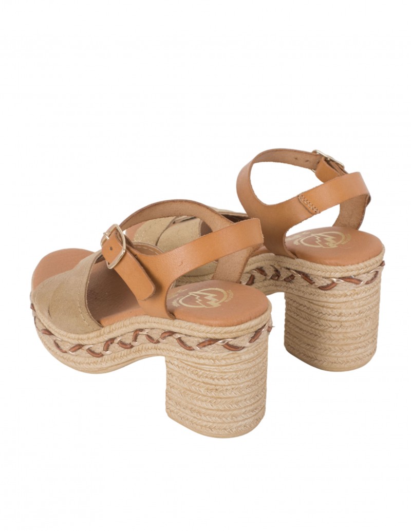 sandalias beige tacón ancho