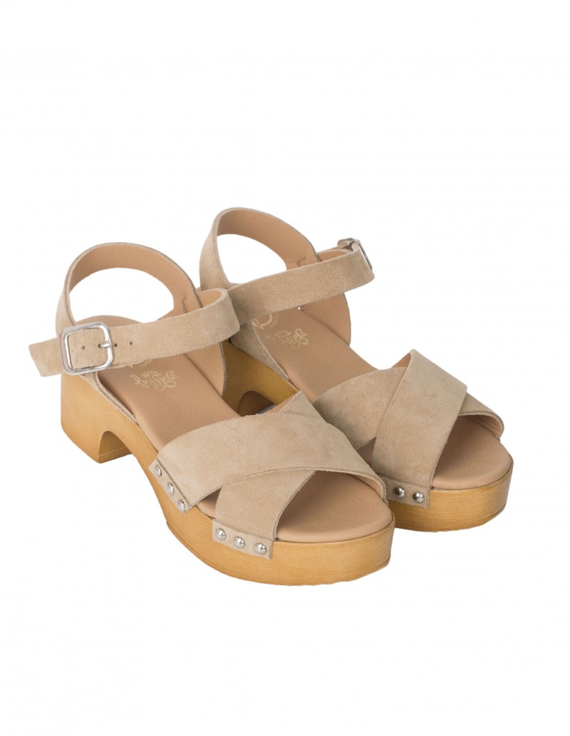 sandalias de piel serraje beige con suela de madera