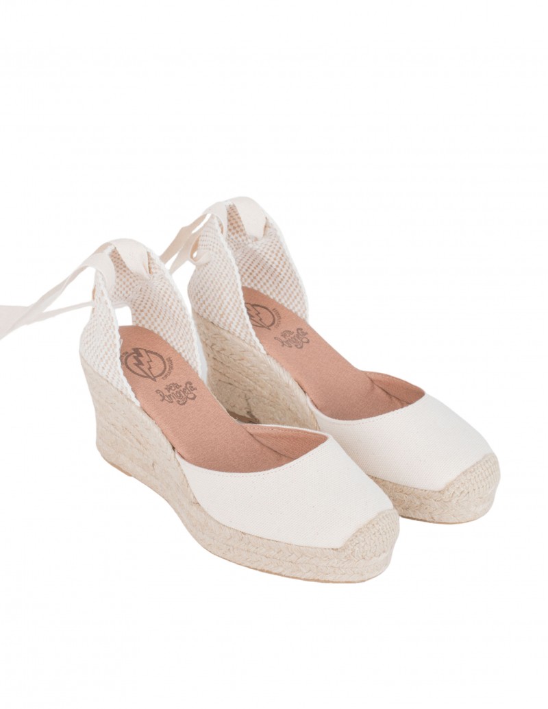 alpargatas crema con cuña 2