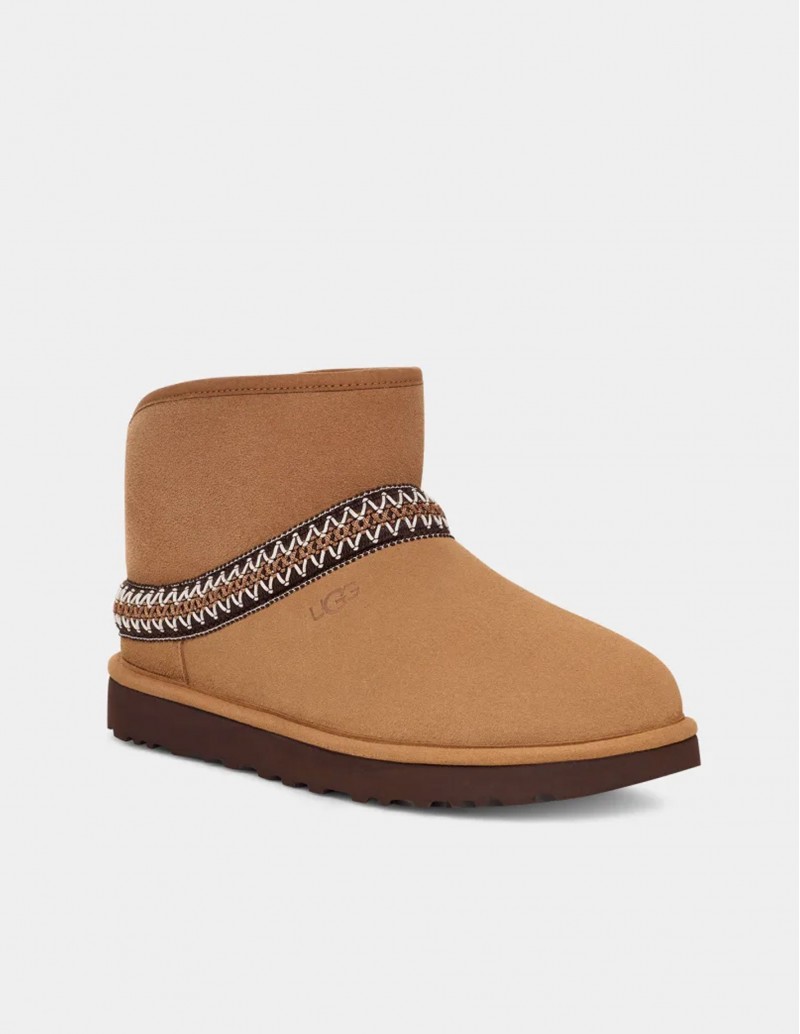 UGG Botas Classic Mini Crescent 2