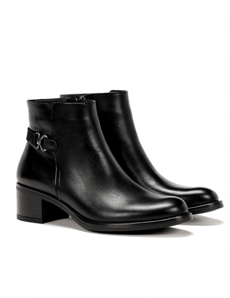 FLUCHOS Botines Planos Negros 2