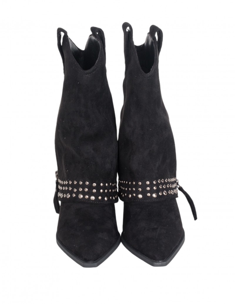 botas camperas negras tachuelas