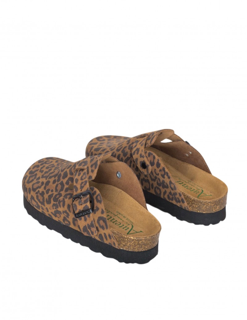 zuecos plataforma animal print