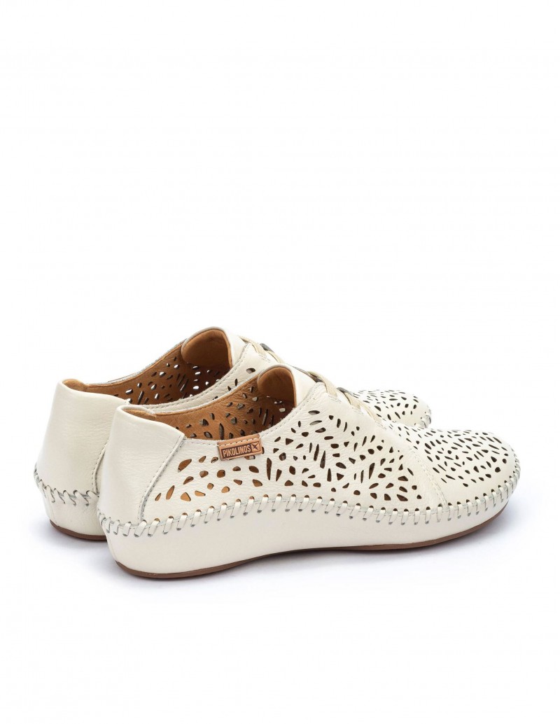 zapatos calados pikolinos