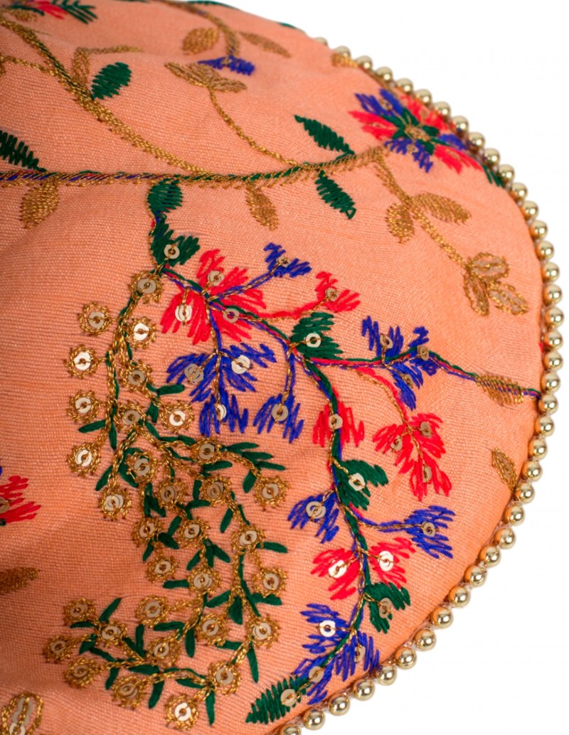 detalle bordados bolso salmón