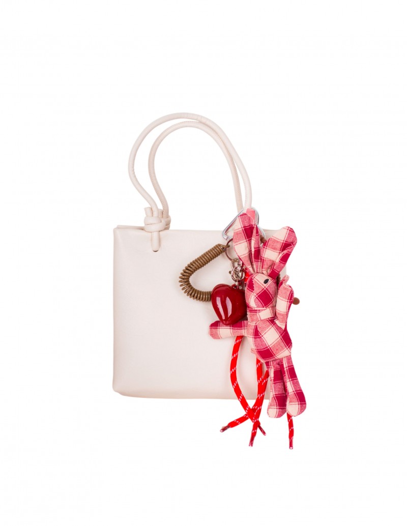 Charm Bolso Conejo Trapo Rojo 2