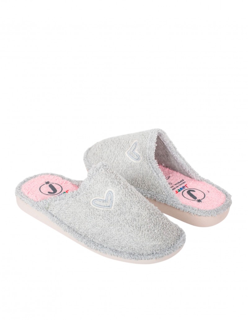 zapatilla casa gris claro