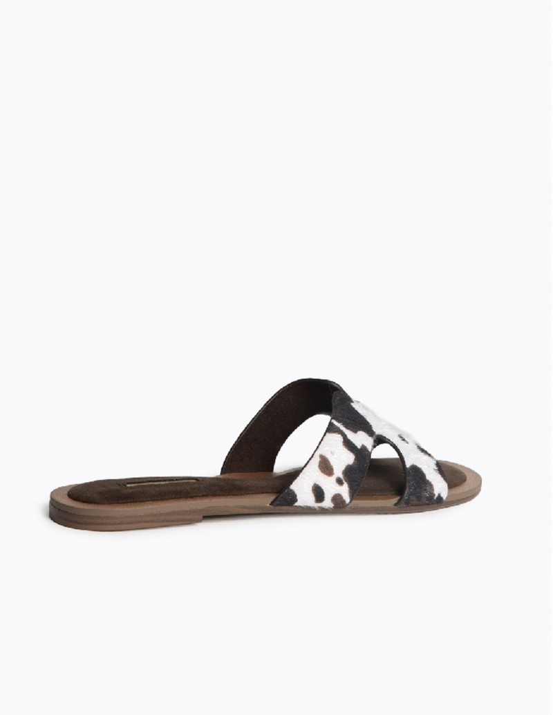 sandalia estampado vaca