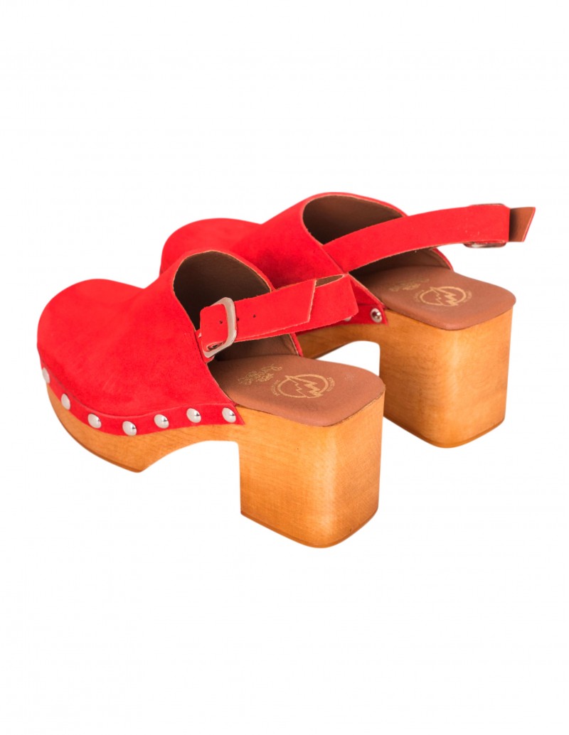 zueco rojo tacón madera