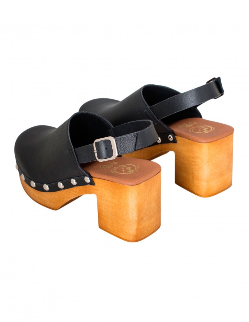 zueco tacón alto madera
