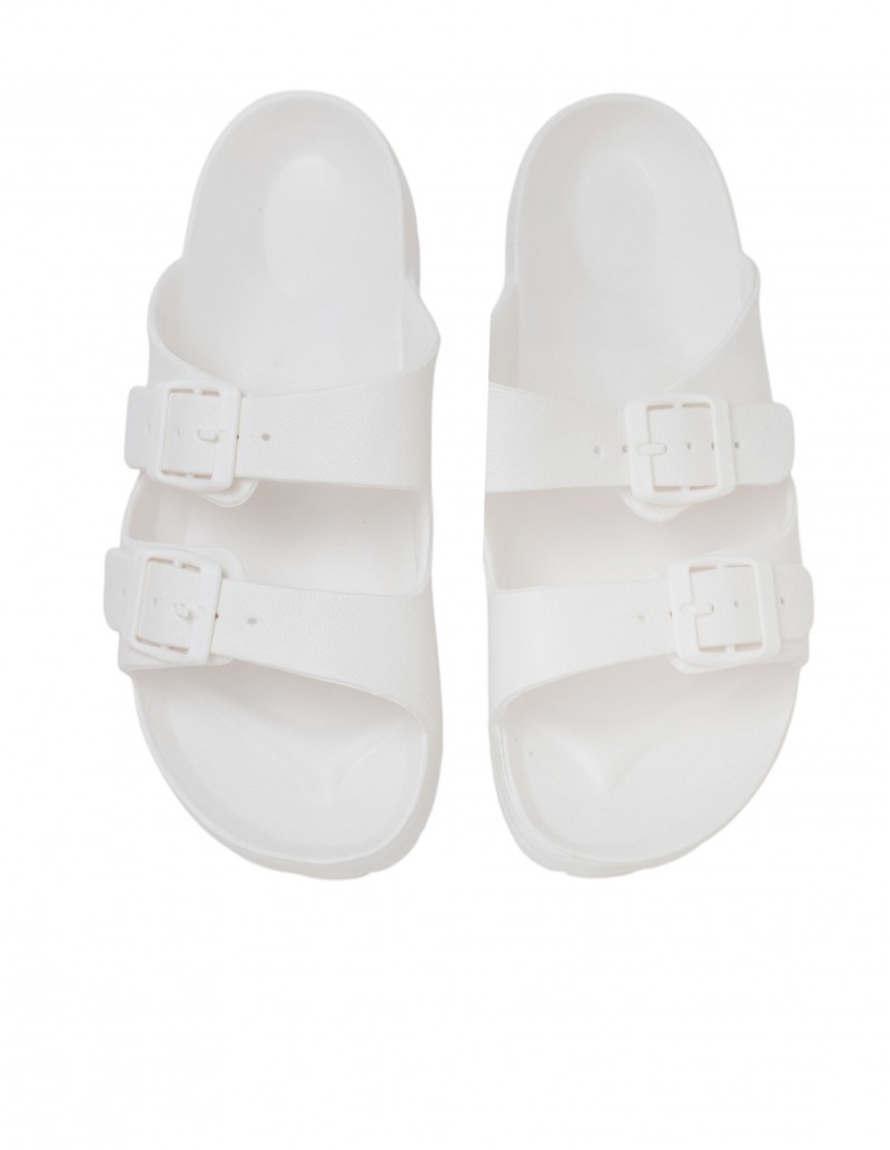chanclas blancas con hebillas