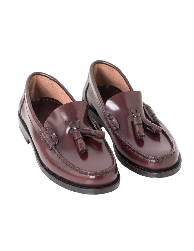 mocasin de piel con borlas mujer