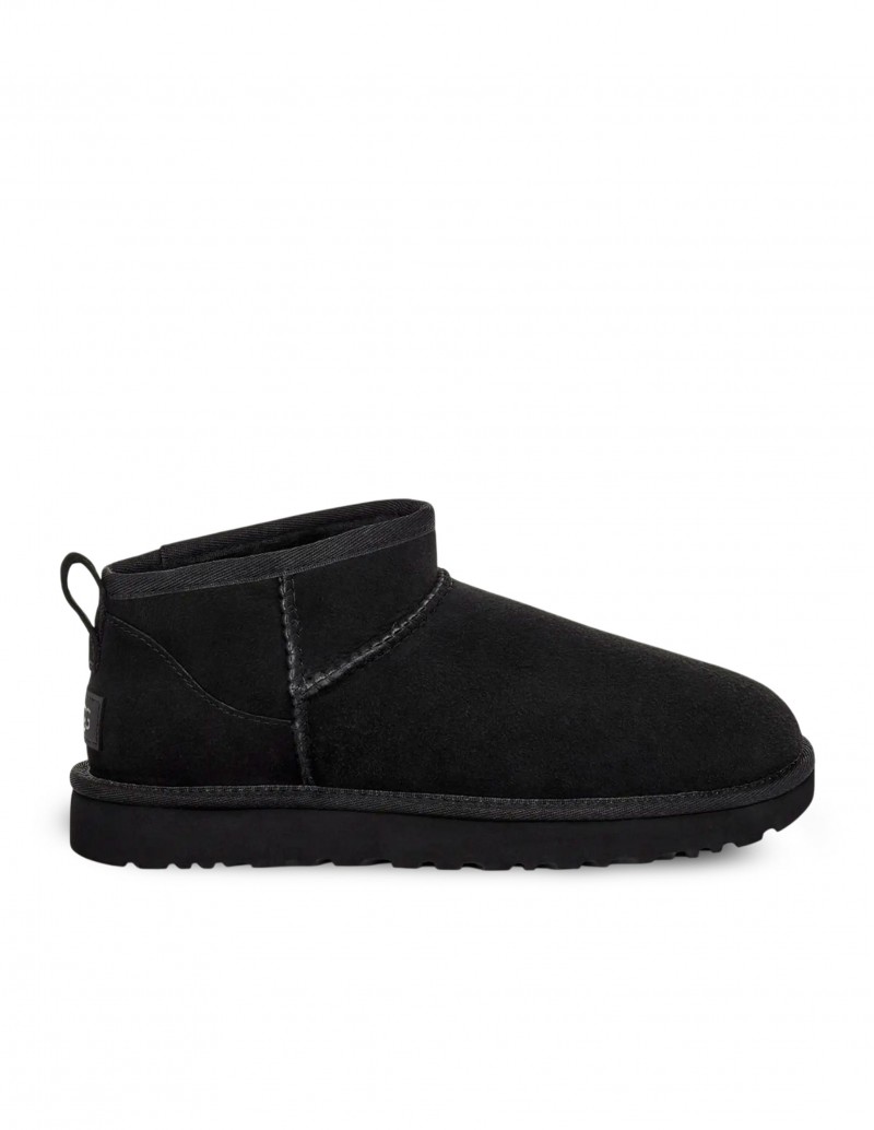 UGG Bota Classic Ultra Mini Negro