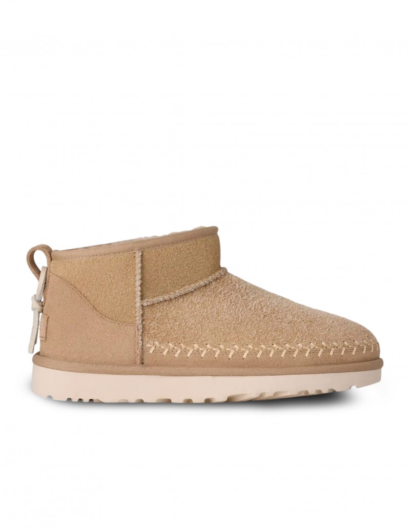 UGG Botín Classic Ultra Mini Biarritz Beige