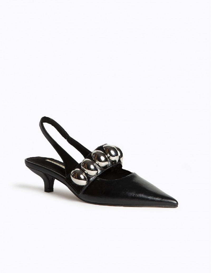 zapato negro punta tacón mini