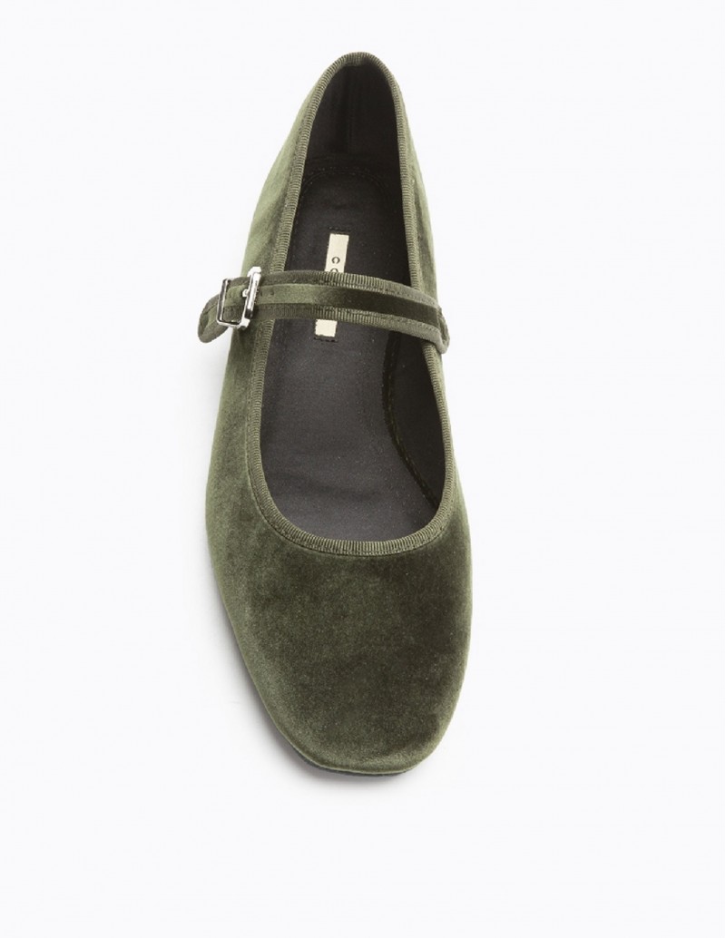 Mary Janes de terciopelo verde