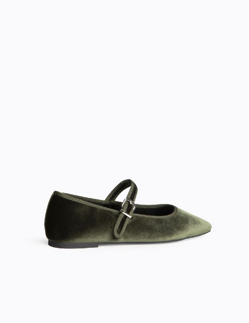 mercedita aterciopelada verde