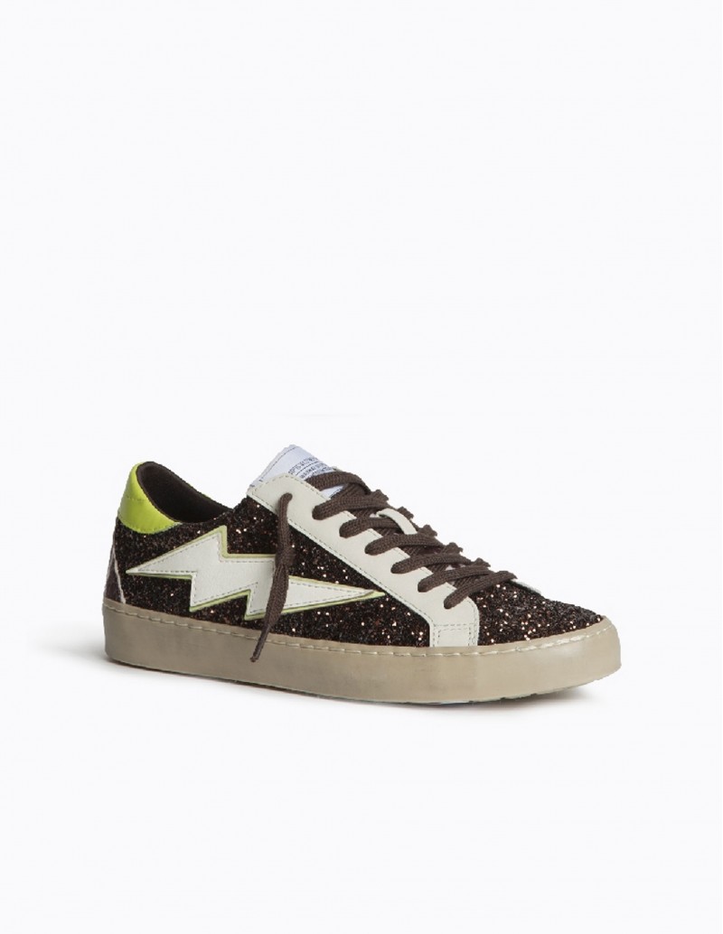 deportiva glitter marrón con rayo blanco