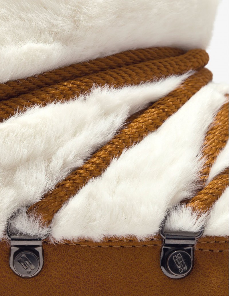 detalle pelo beige