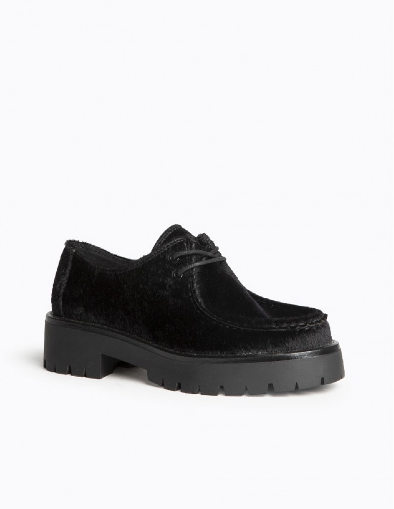 Wallabee de plataforma negro