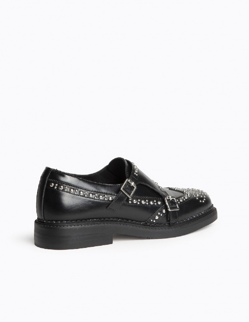 zapato cerrado negro corina
