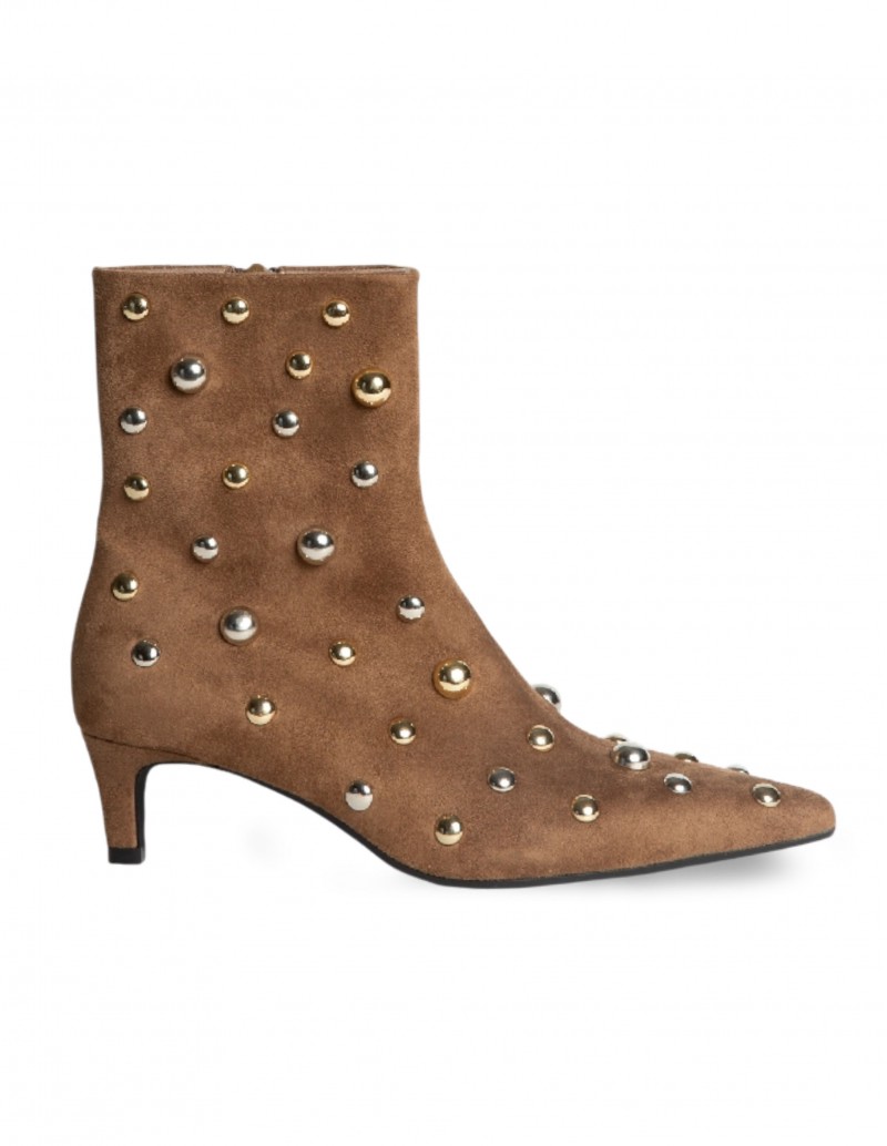 CORINA Botín Tacón Tachuelas Esféricas Camel