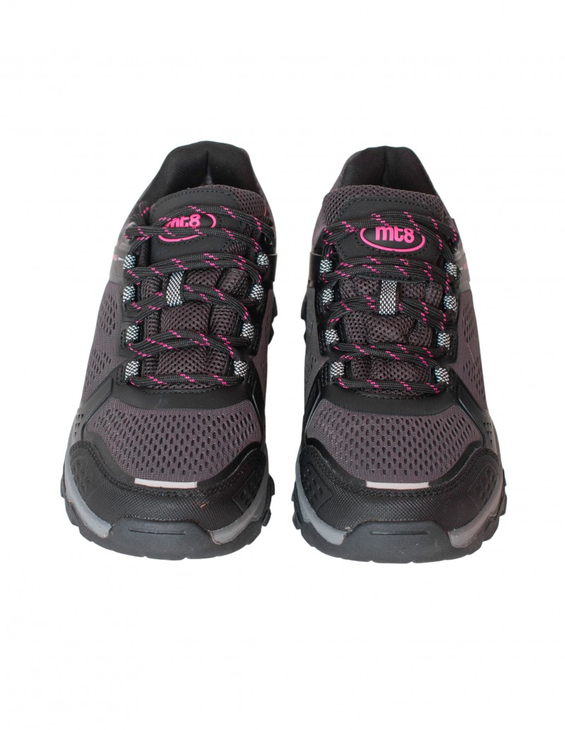 zapatilla de mujer negra para montaña