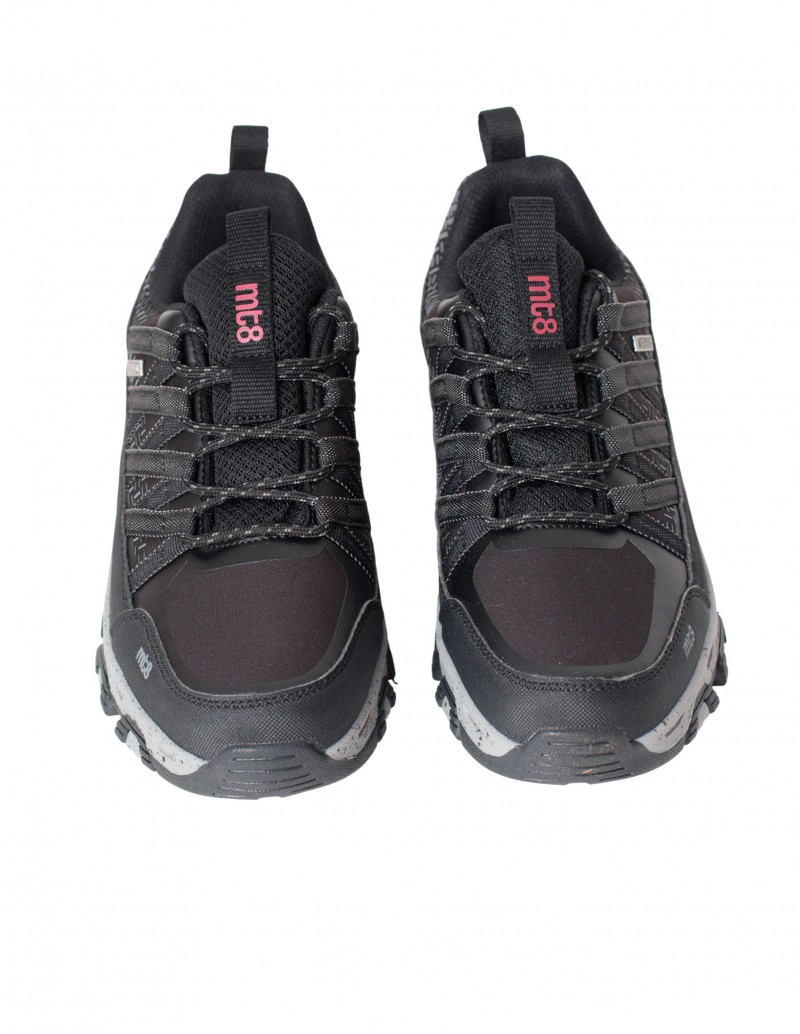 zapatilla impermeable para trekking