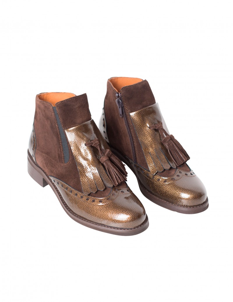 botines marrones de charol