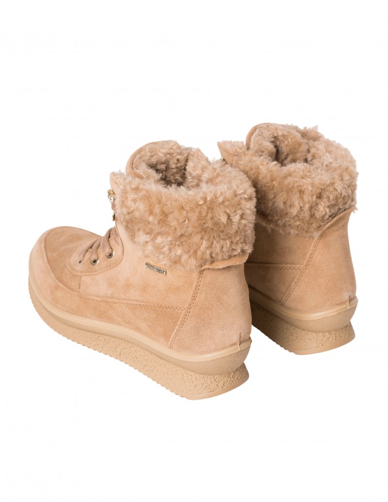 botin cuña camel con pelo