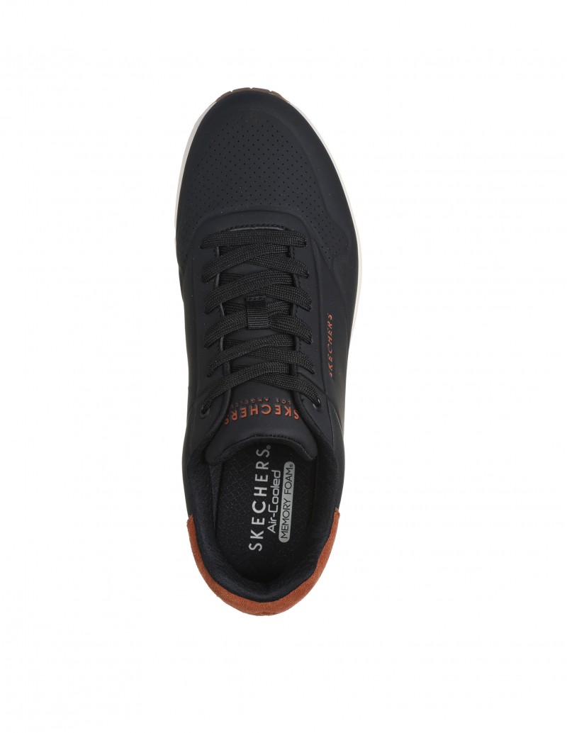 deportivo skechers negro de hombre
