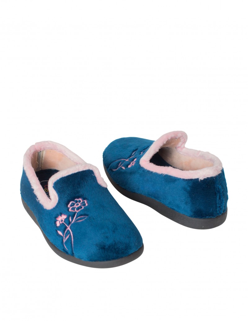 Zapatillas de Casa Cerradas con Flor Bordada