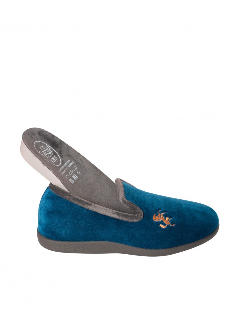 zapatillas casa con detalle bordado