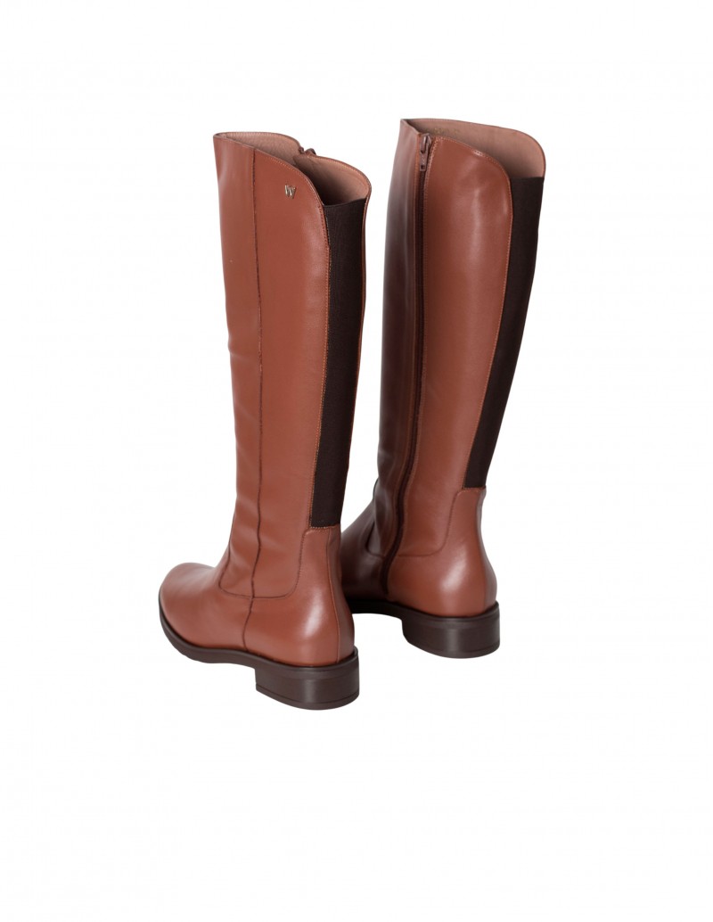 botas altas marrones