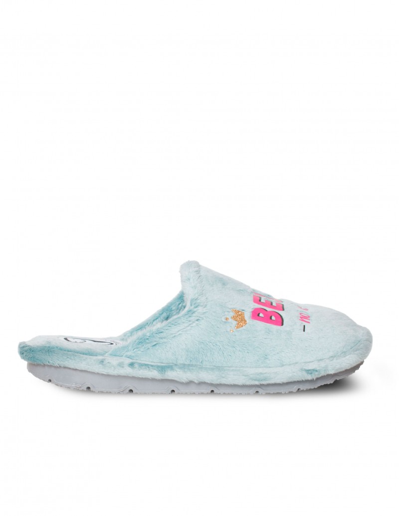 zapatillas de casa celestes con mensaje