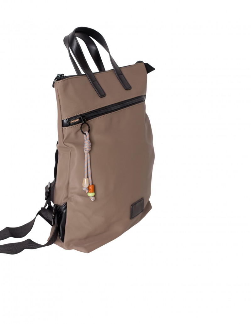 mochila lisa con bolsillo frontal