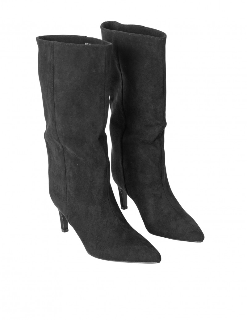 Bota alta antelina negra con tacón fino